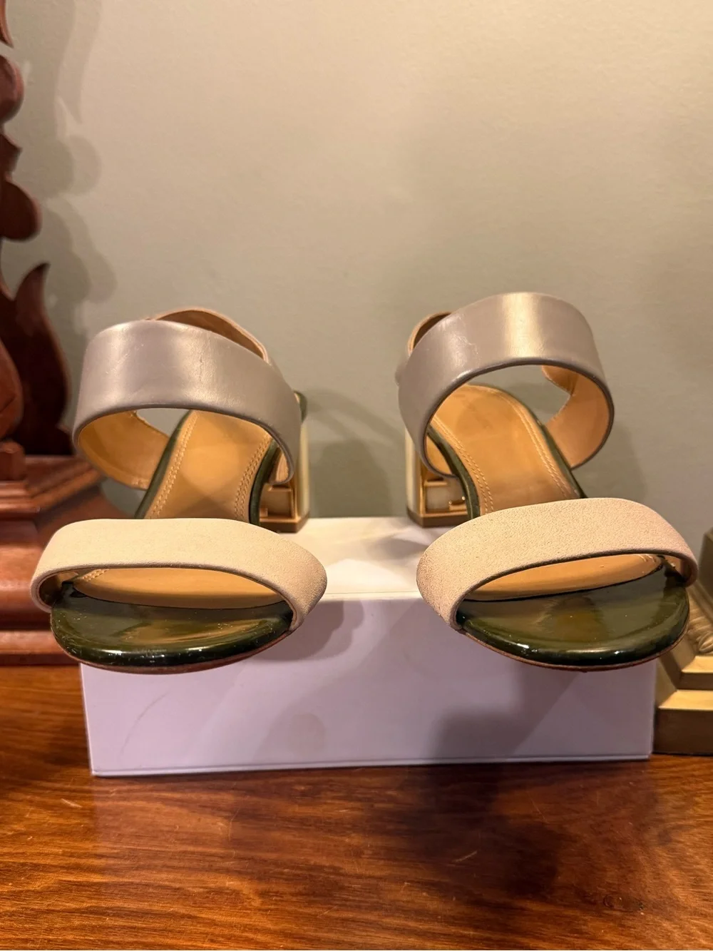 Tory Burch Gigi T Slingback Block Heel Sandals Gray Heron Taupe Leather Size 7